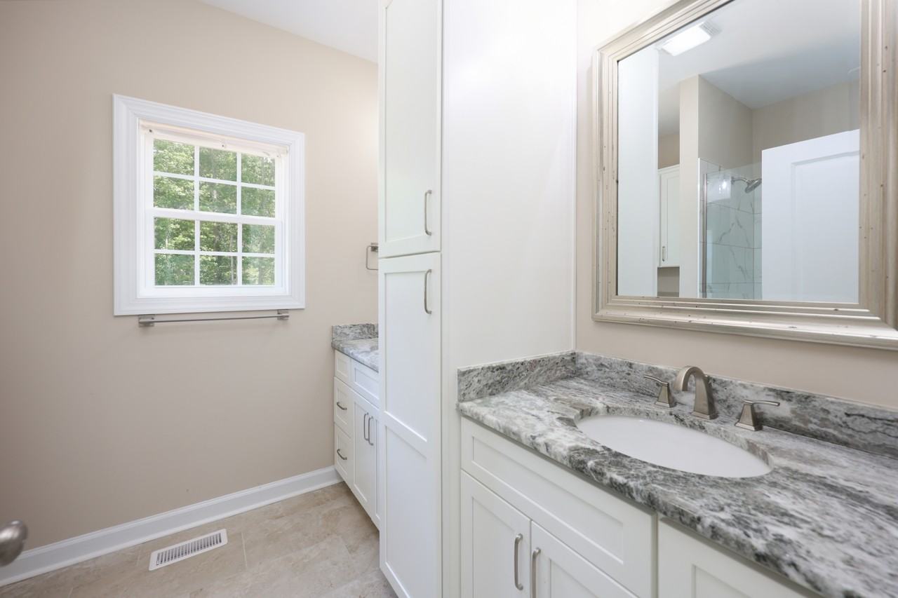 518 Woods Dr #1 - Photo 5 of 10