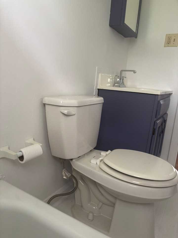 112 S Rolla St #B - Photo 7 of 9