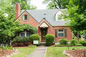 featured image of 214 Kensington Rd