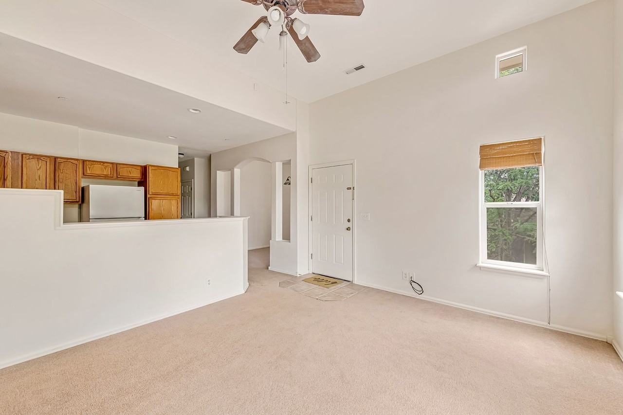 2485 Fountainhead Blvd #F11 - Photo 7 of 28