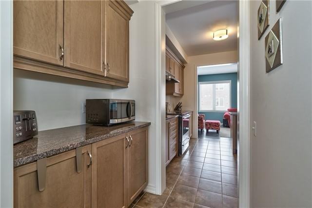 32 Meadowcreek Road - Photo 3 of 19