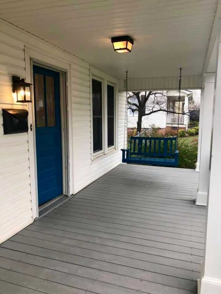 113 York Ave