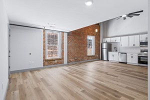 featured image of 213 E Main St