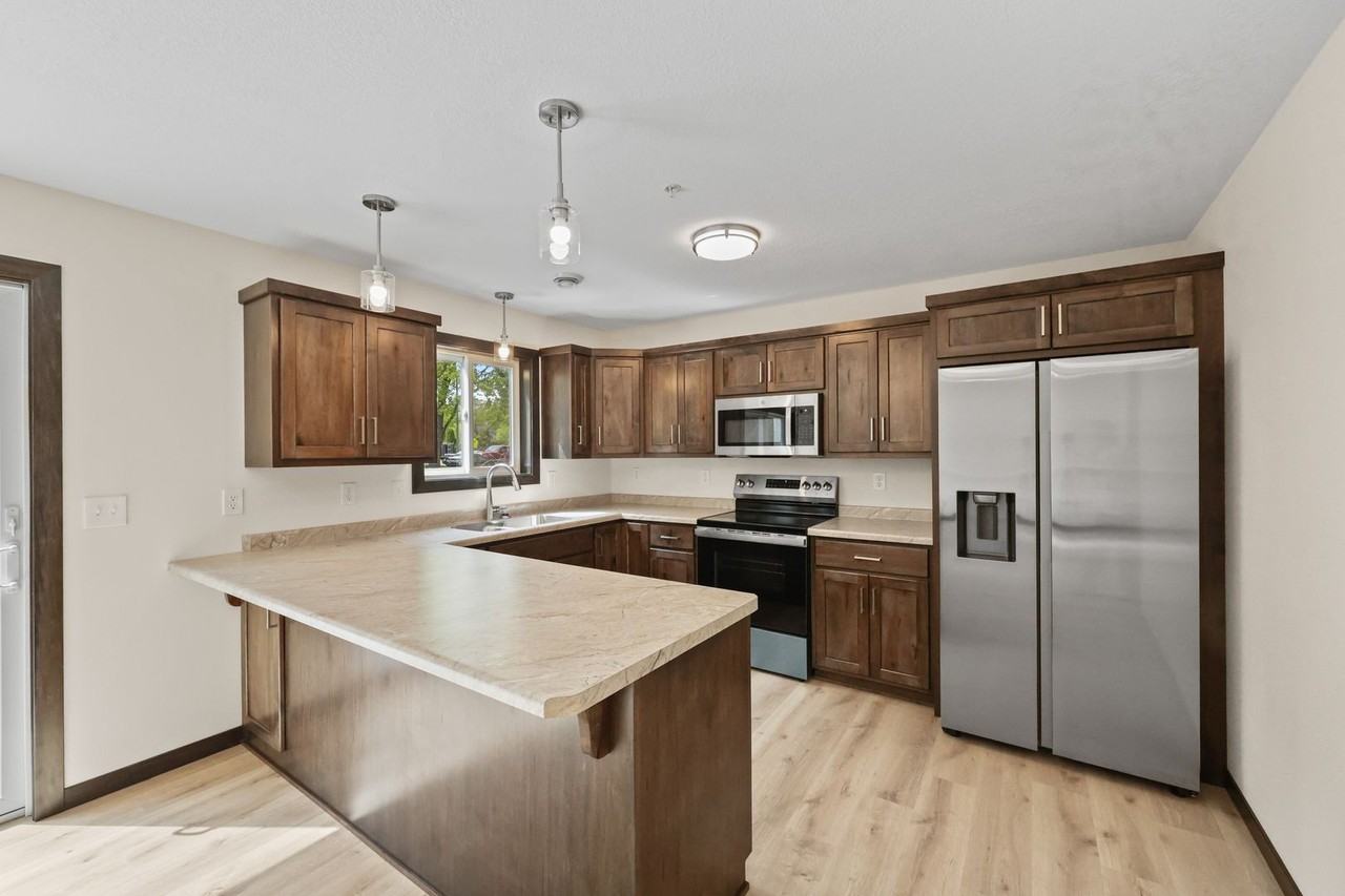 209 4th Ave N - Photo 2 of 14