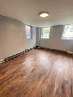 featured image of 170 Grand St