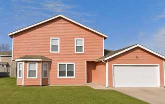 2757 S Glenview Ave - Photo 1 of 1
