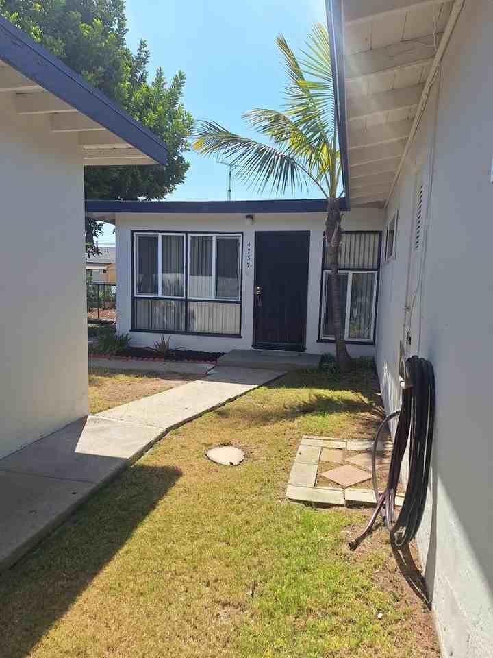 4737 Pocahontas Ave - Photo 3 of 19