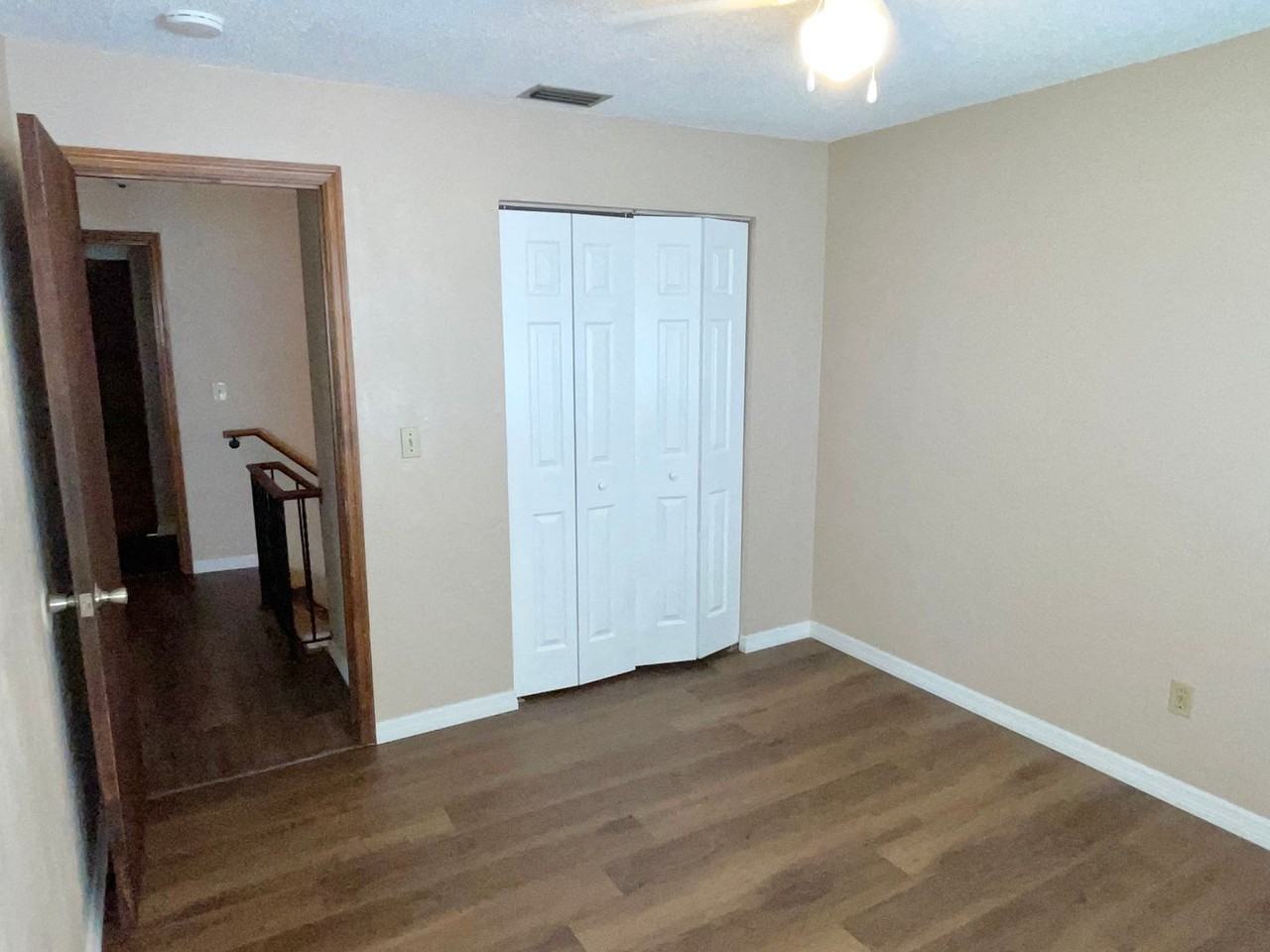 2085 Oak Meadow Cir - Photo 6 of 17