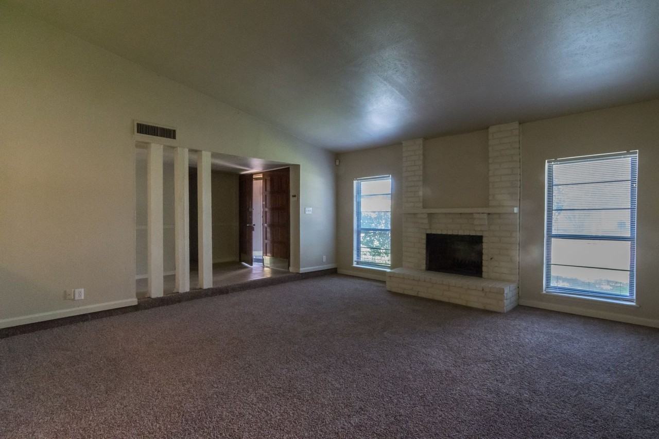 3314 Ridgemoor Dr - Photo 5 of 26