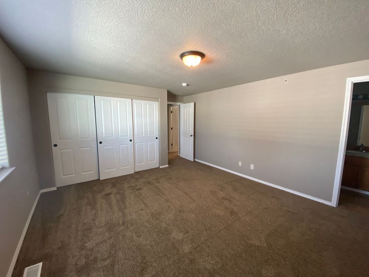 63347 Vogt Rd - Photo 3 of 15