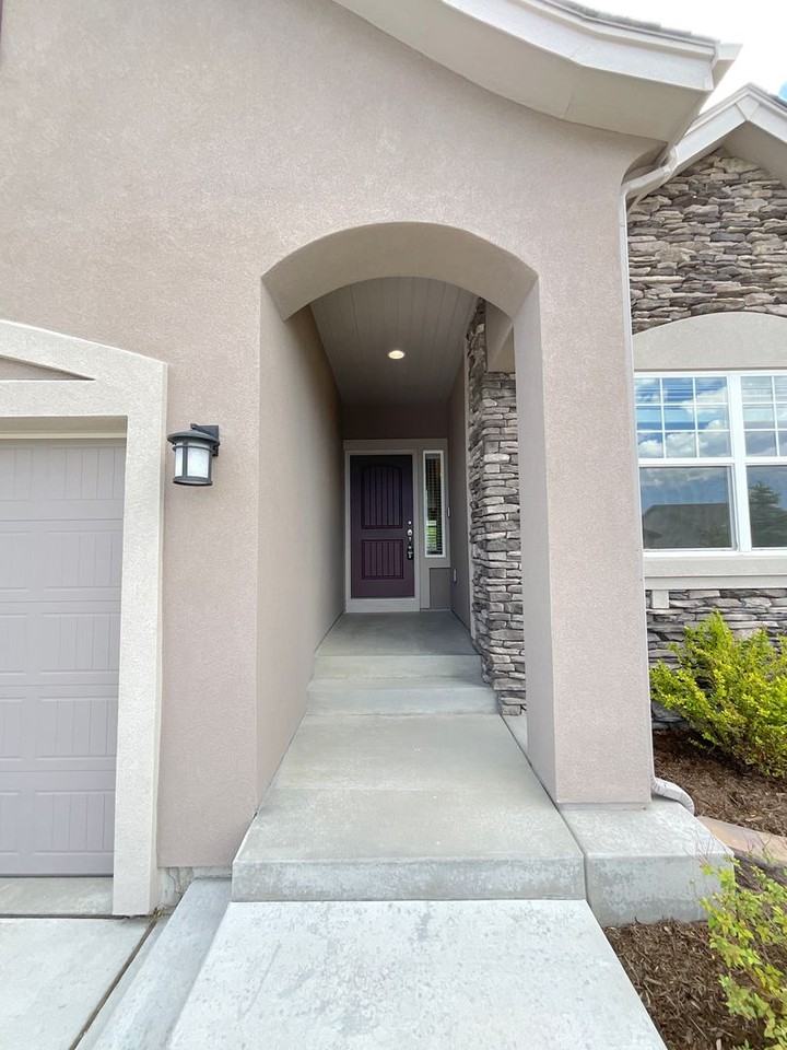 3210 Red Cavern Rd - Photo 4 of 37