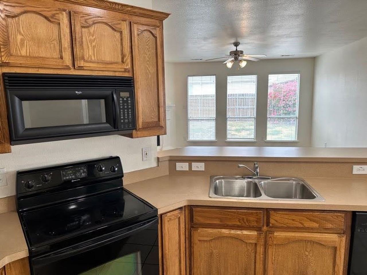 6109 Melanie Dr - Photo 5 of 28