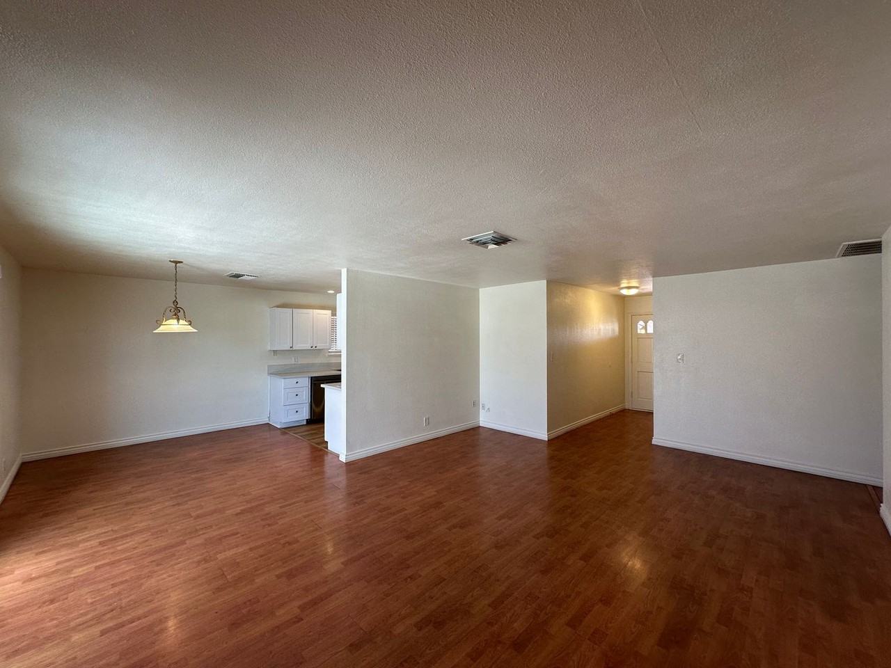 6409 Churchfield Blvd - Photo 4 of 19