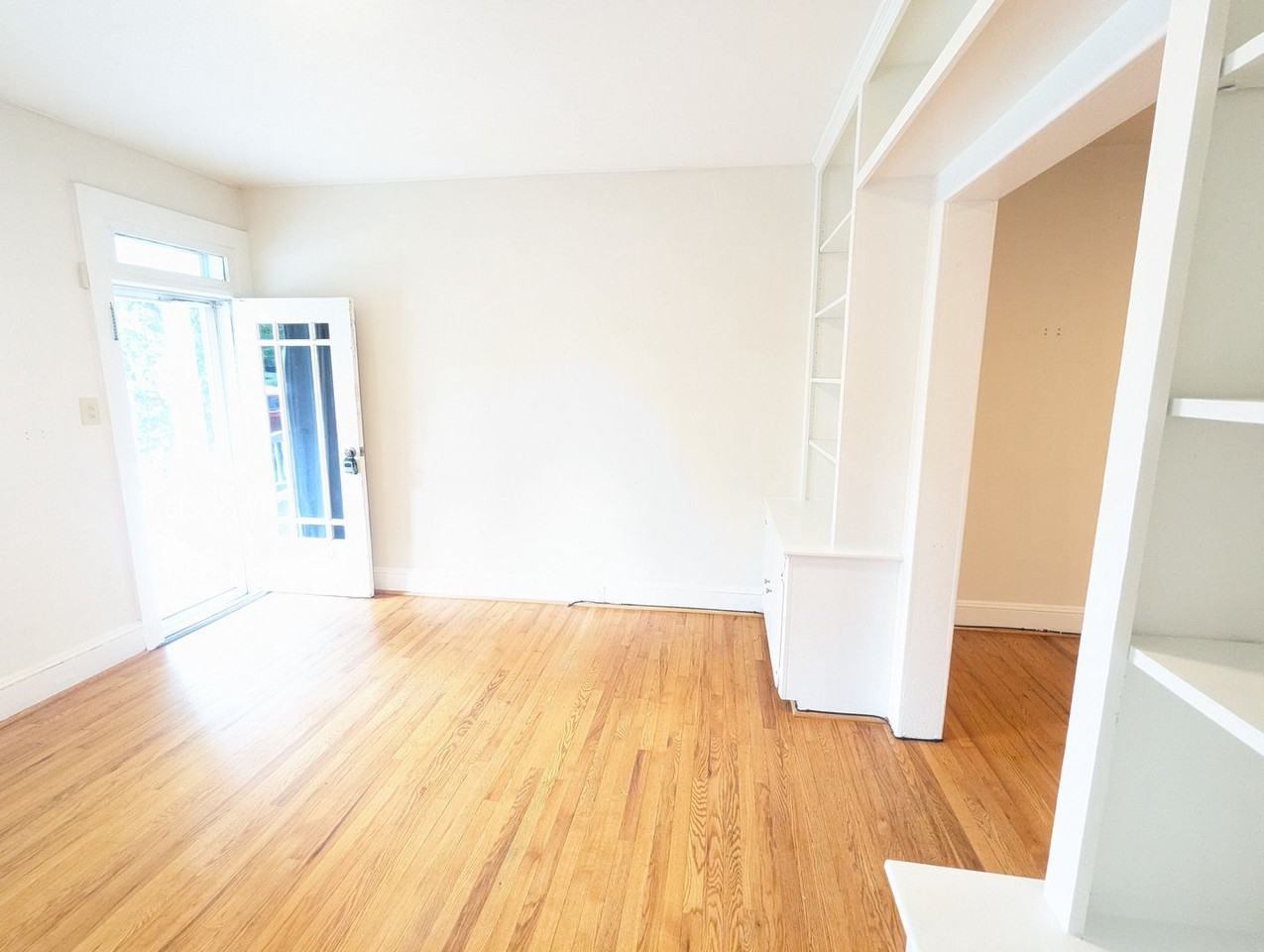 640 Trail Ave - Photo 7 of 40