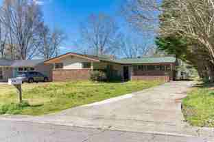 132 Woodside Dr - Photo 1 of 1