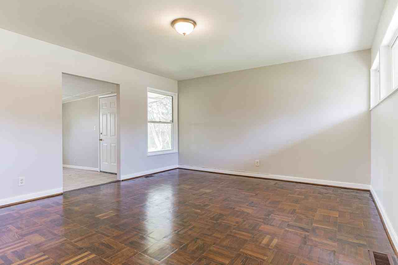 132 Woodside Dr - Photo 6 of 15