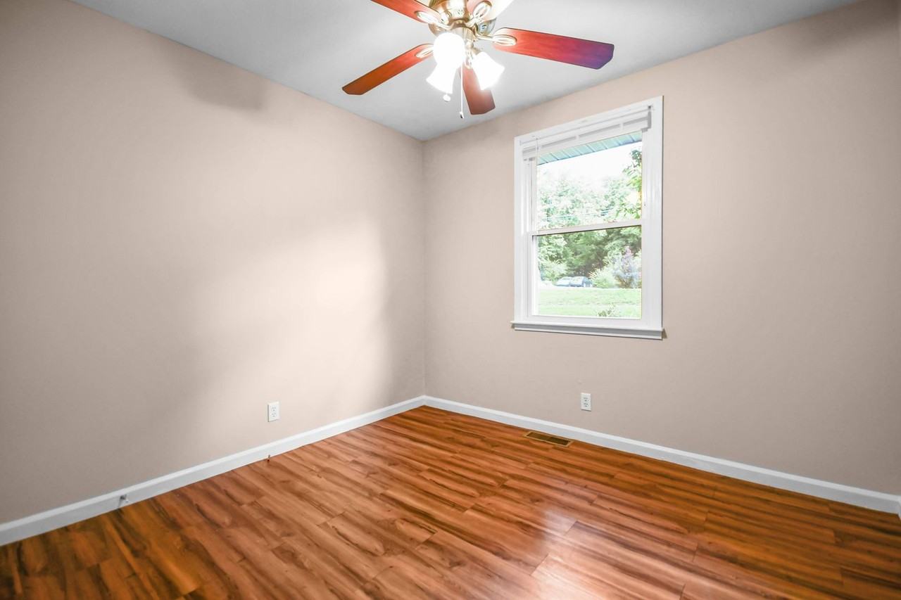 706 Kingsbury Rd - Photo 7 of 15