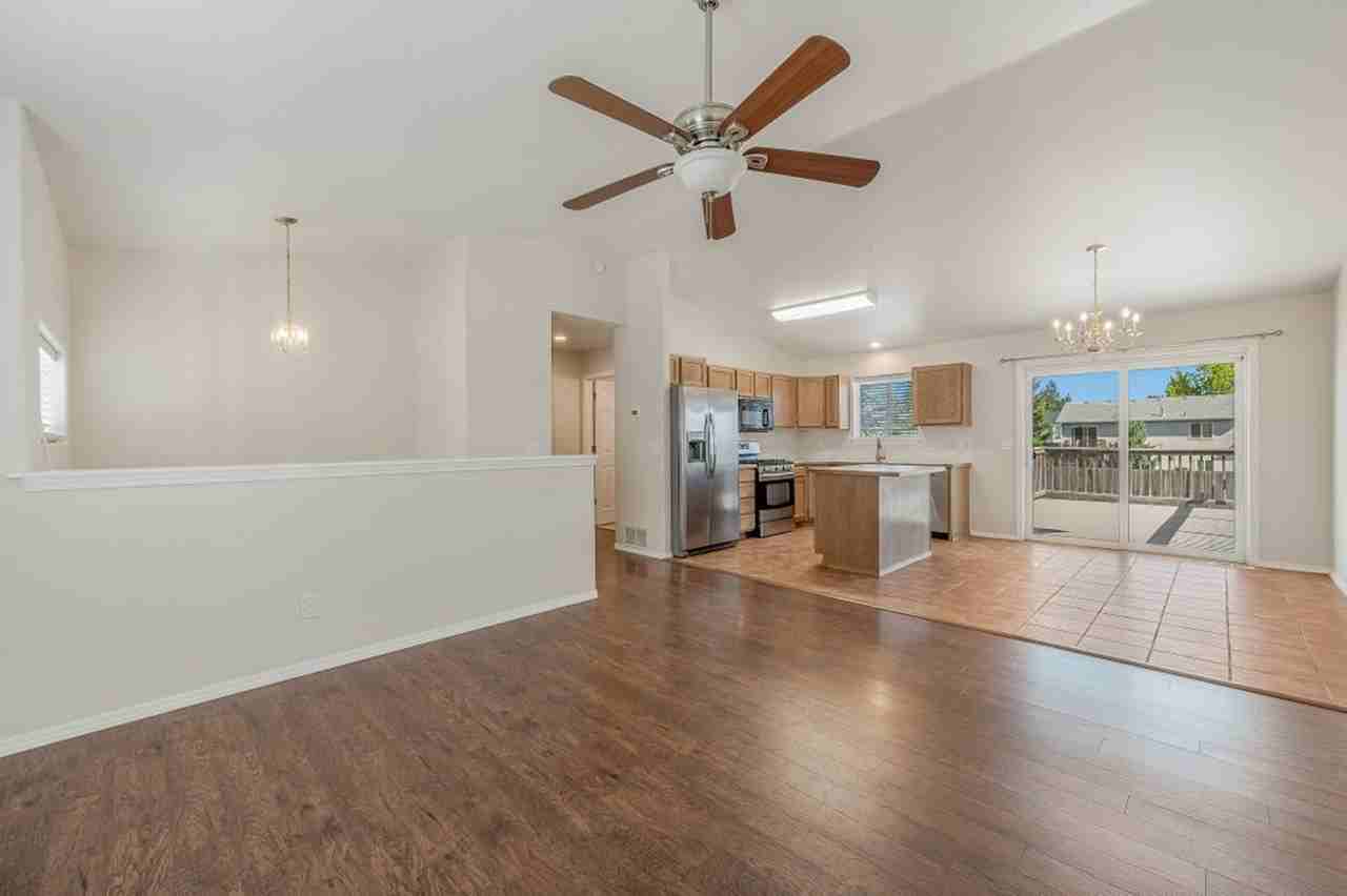 1179 W Cardinal Ave - Photo 5 of 24