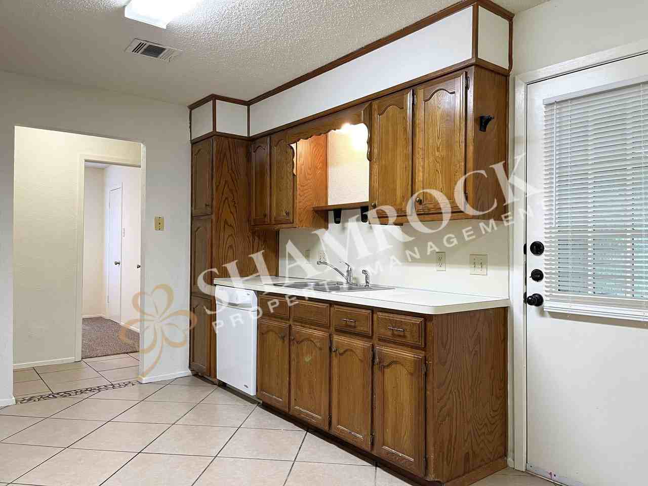 2103 Kirby Lee St - Photo 6 of 16