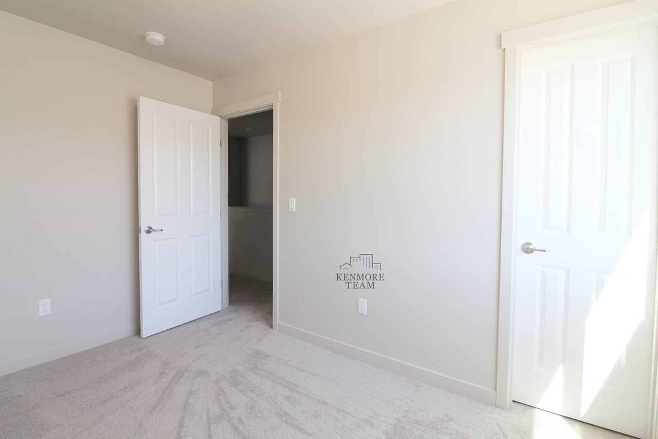 5772 W Albany Pl - Photo 6 of 7