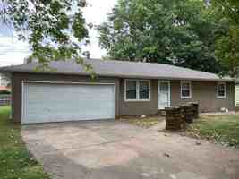 featured image of 2935 S Roanoke Ave