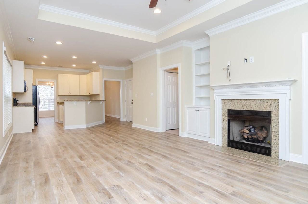 5040 Whitner Dr - Photo 3 of 22