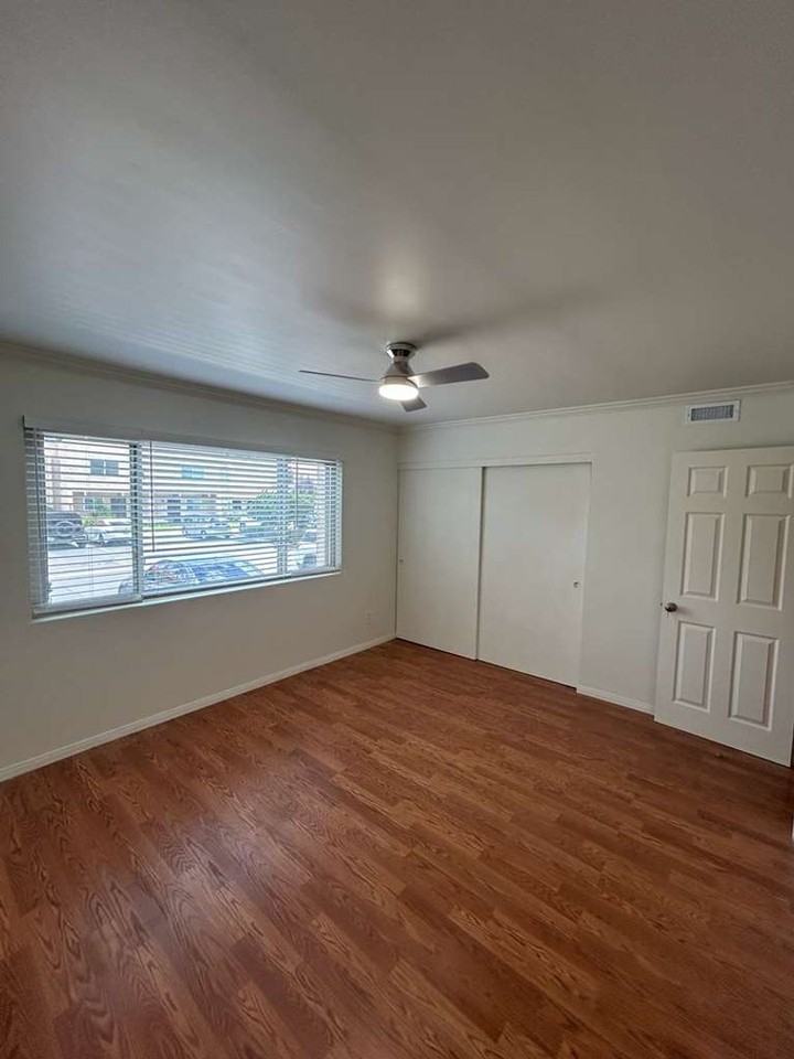 6811 Alvarado Rd #13 - Photo 7 of 21