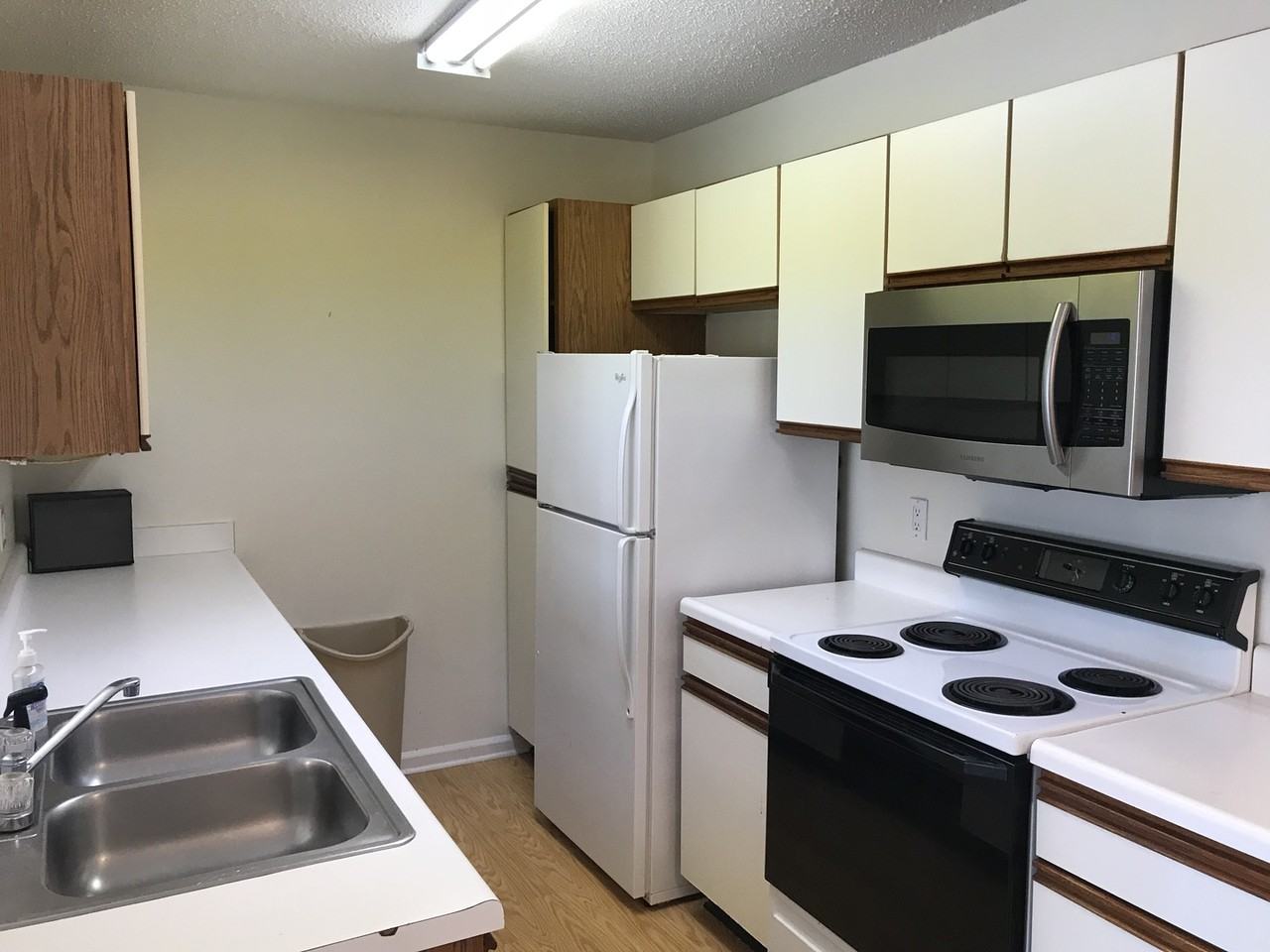 2225 Clearwater Dr #C - Photo 2 of 10