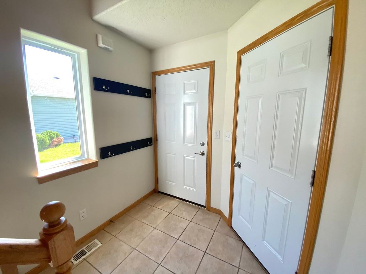 744 34th Ave W - Photo 3 of 31