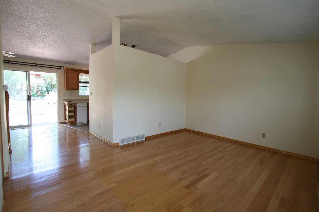1092 Stanton St - Photo 3 of 16