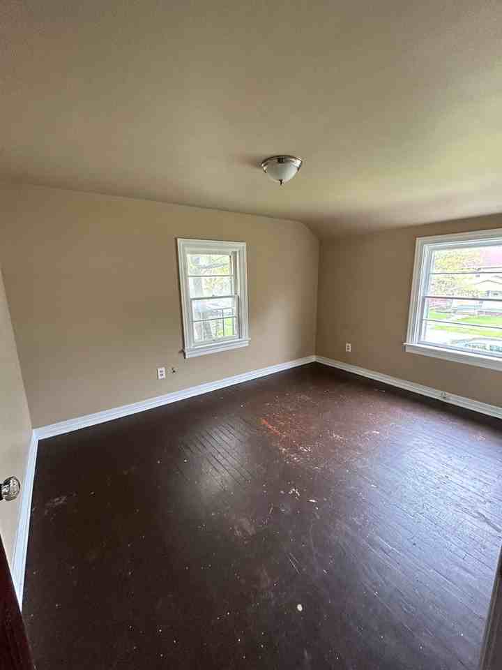 3730 S Harrison St - Photo 6 of 8