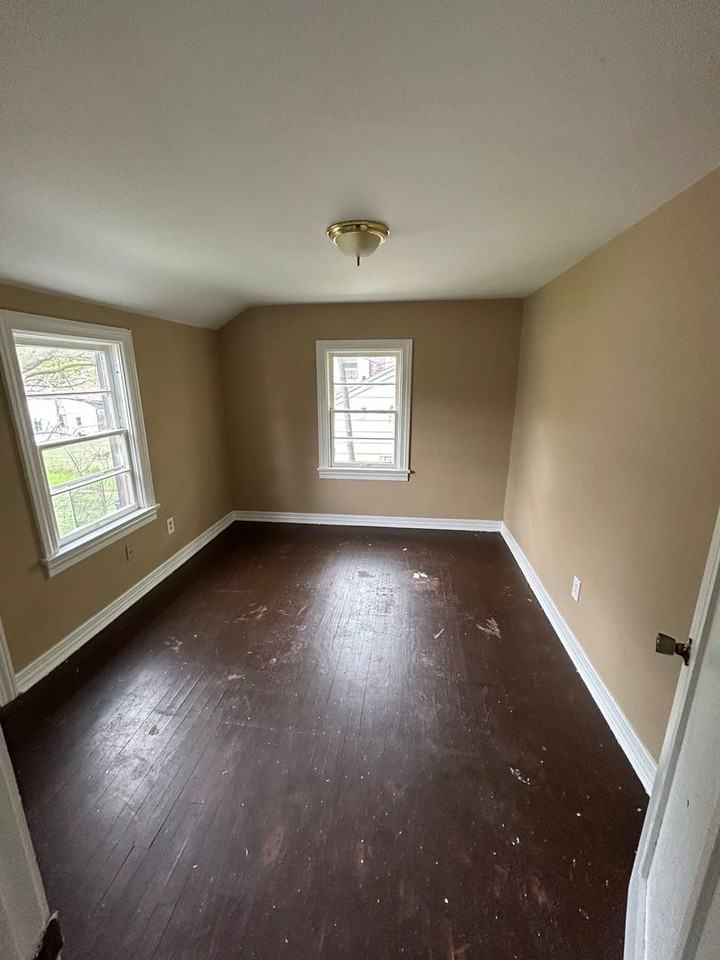 3730 S Harrison St - Photo 7 of 8