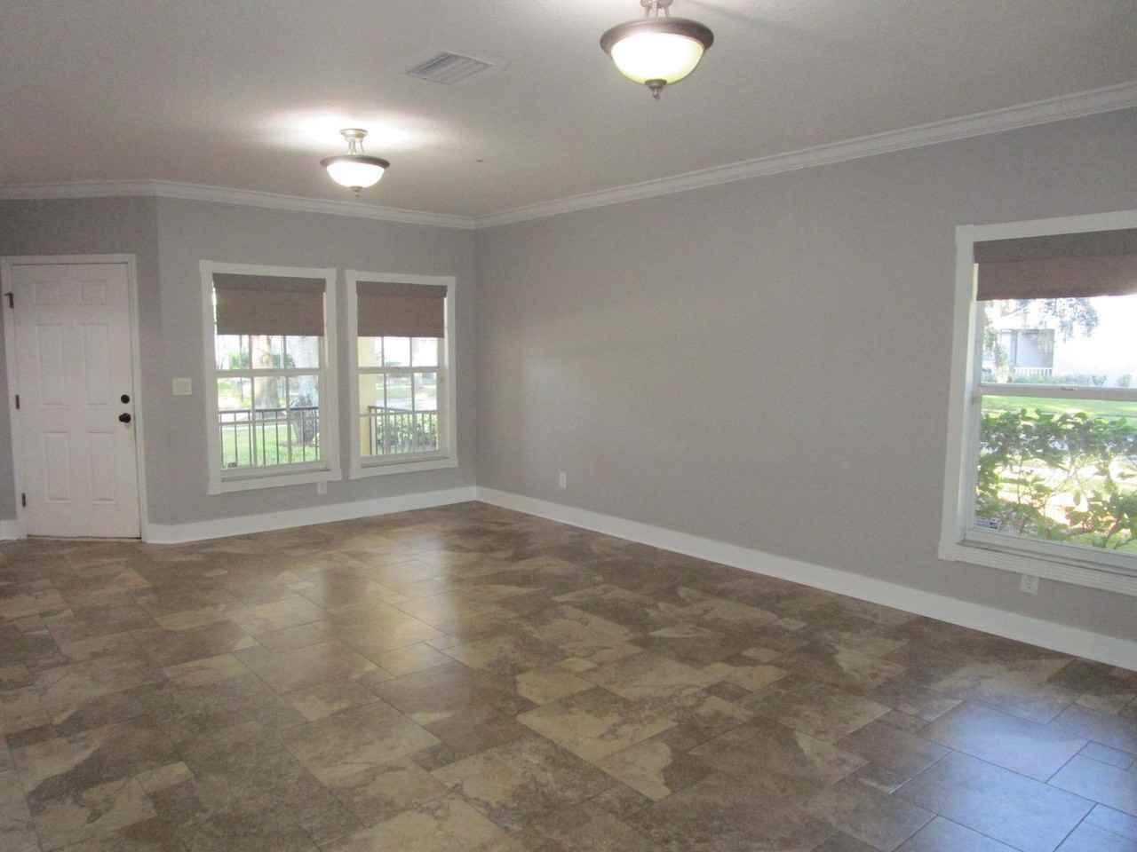 6202 Gannetdale Dr - Photo 4 of 25