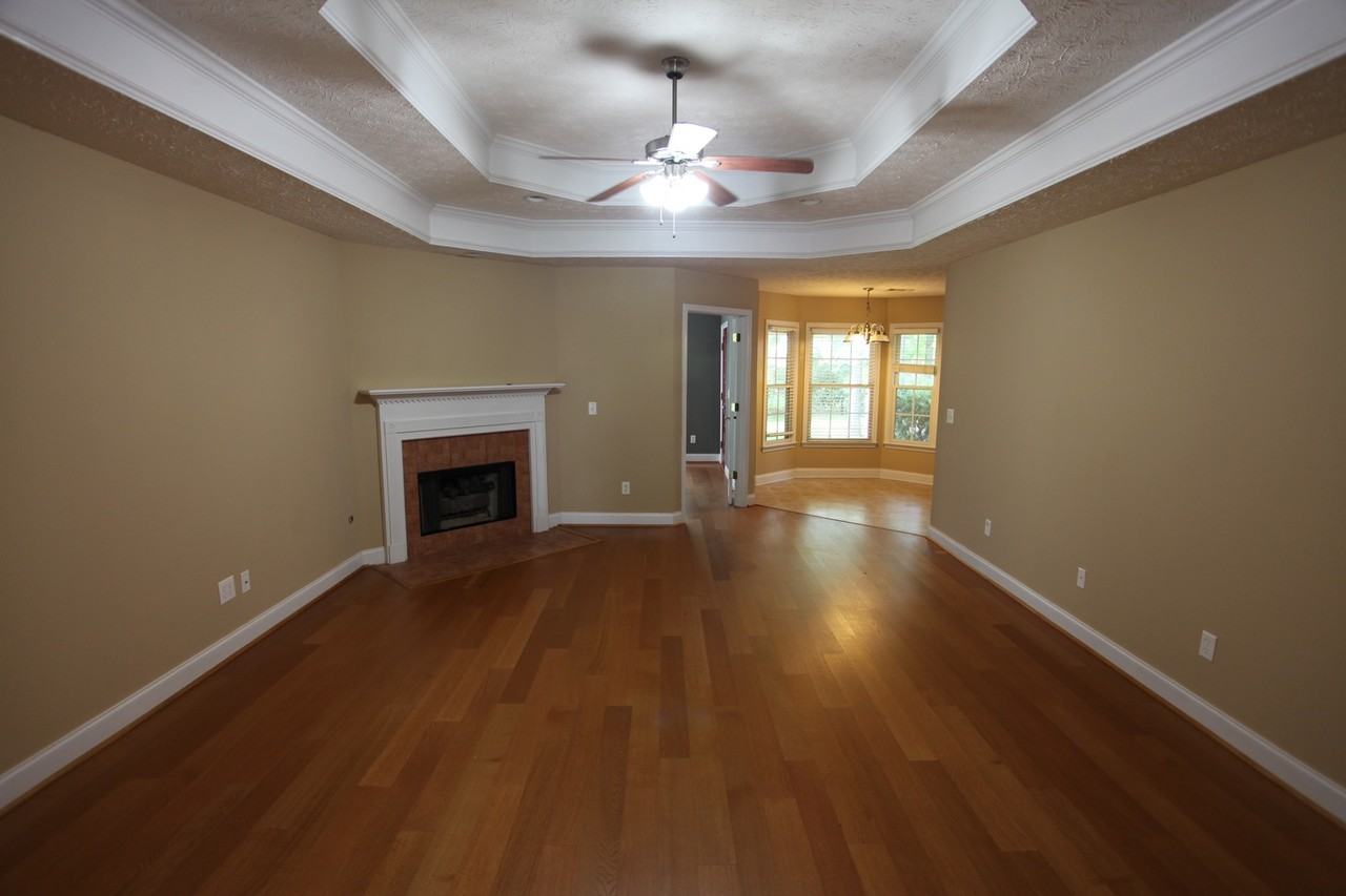 1704 Stone Pointe Dr - Photo 2 of 22