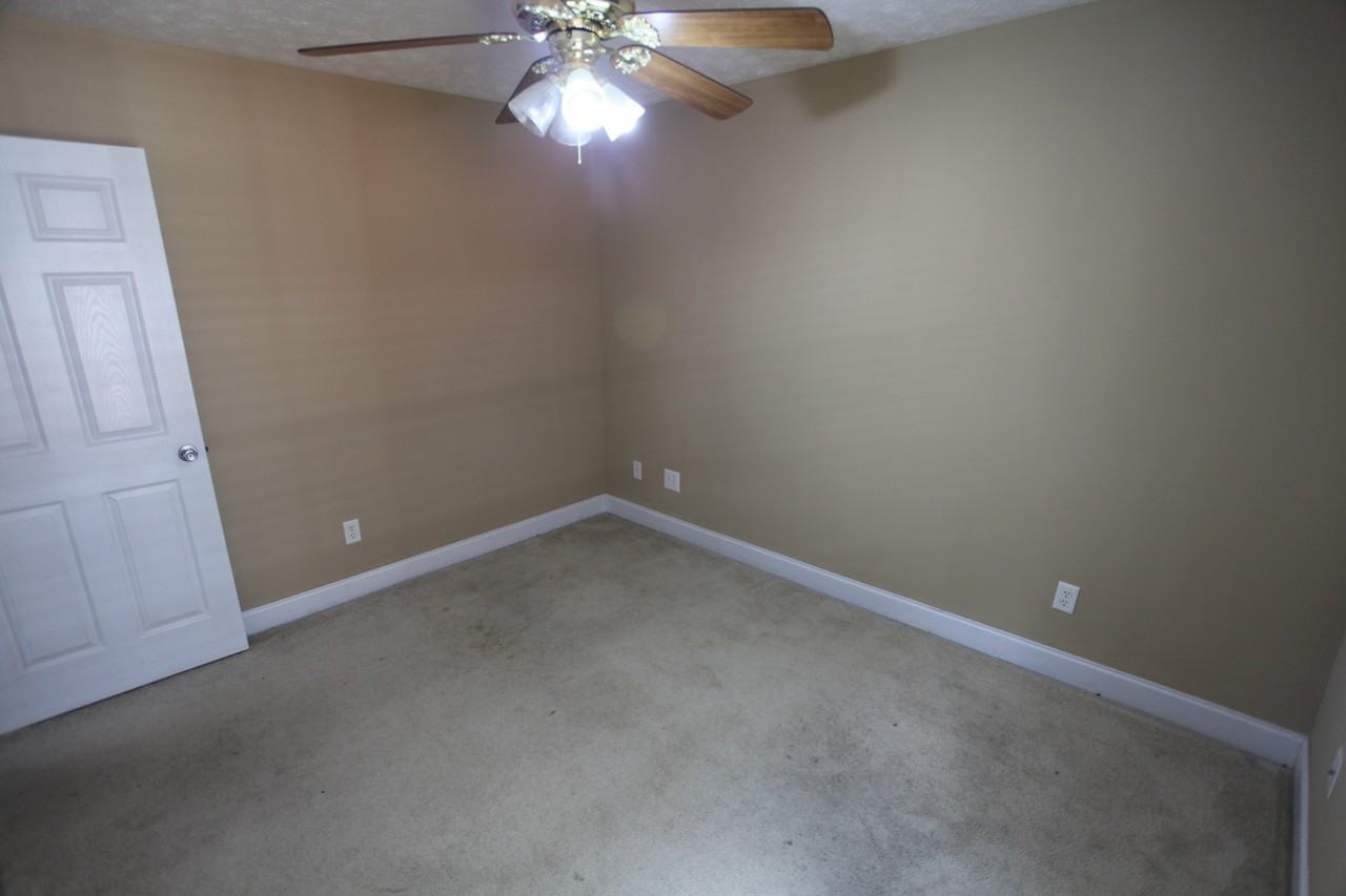1704 Stone Pointe Dr - Photo 7 of 22