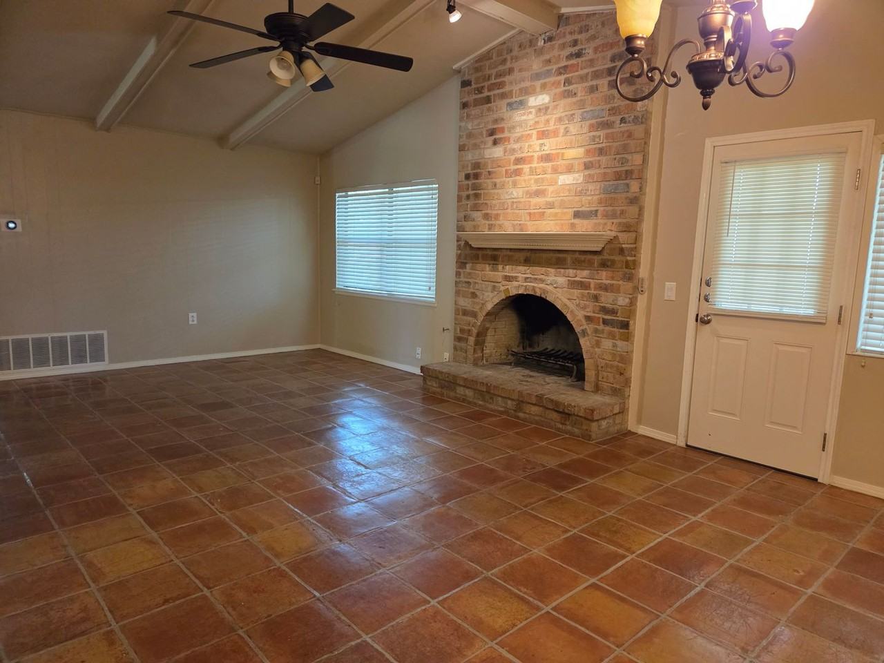 4322 Vespero - Photo 3 of 22
