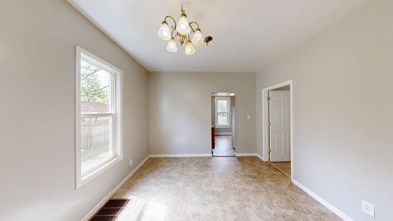 518 Myers St - Photo 2 of 18
