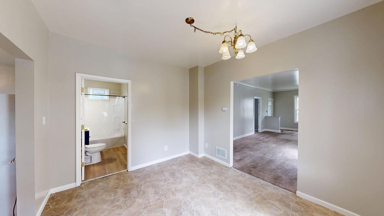 518 Myers St - Photo 3 of 18