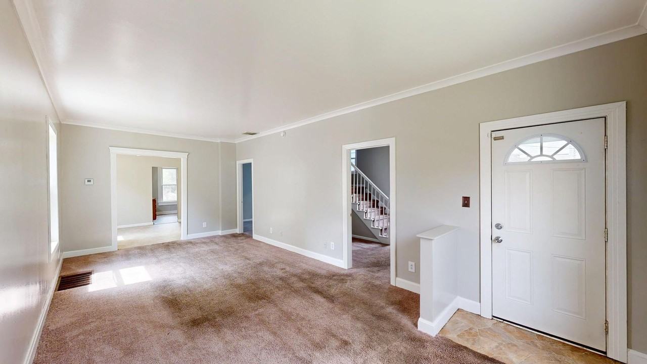 518 Myers St - Photo 4 of 18