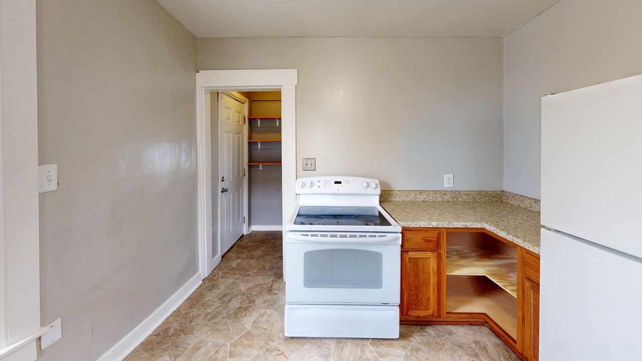 518 Myers St - Photo 6 of 18