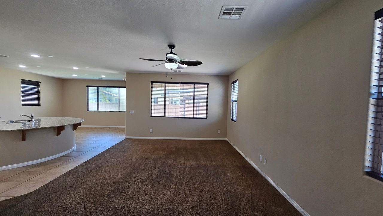 8685 Sparrow Desert Ave - Photo 3 of 29