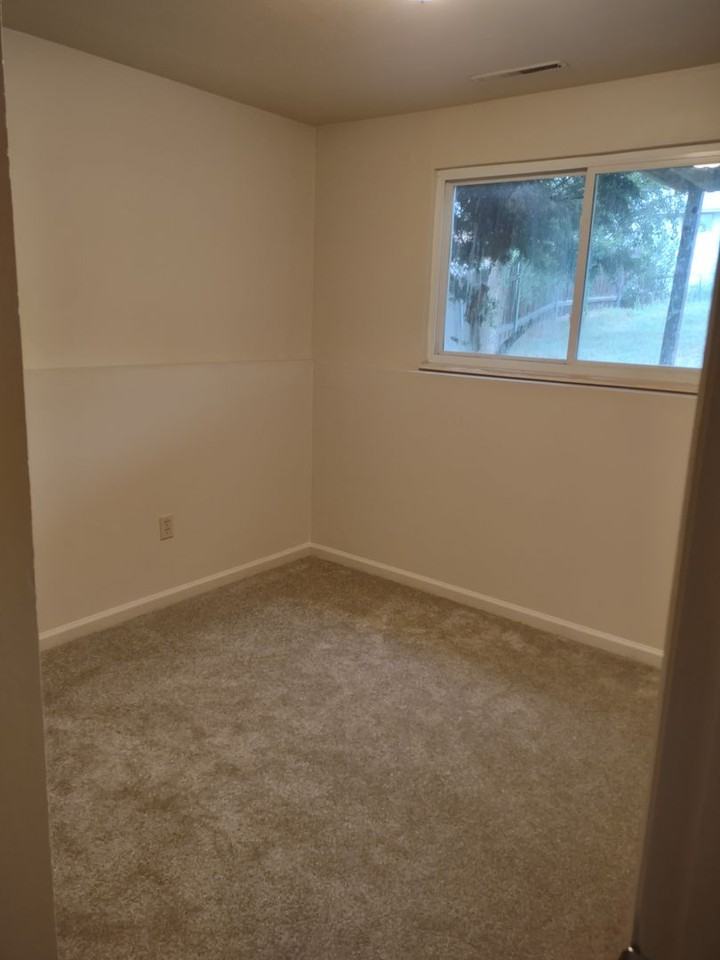 3639 Garland Ct - Photo 2 of 13