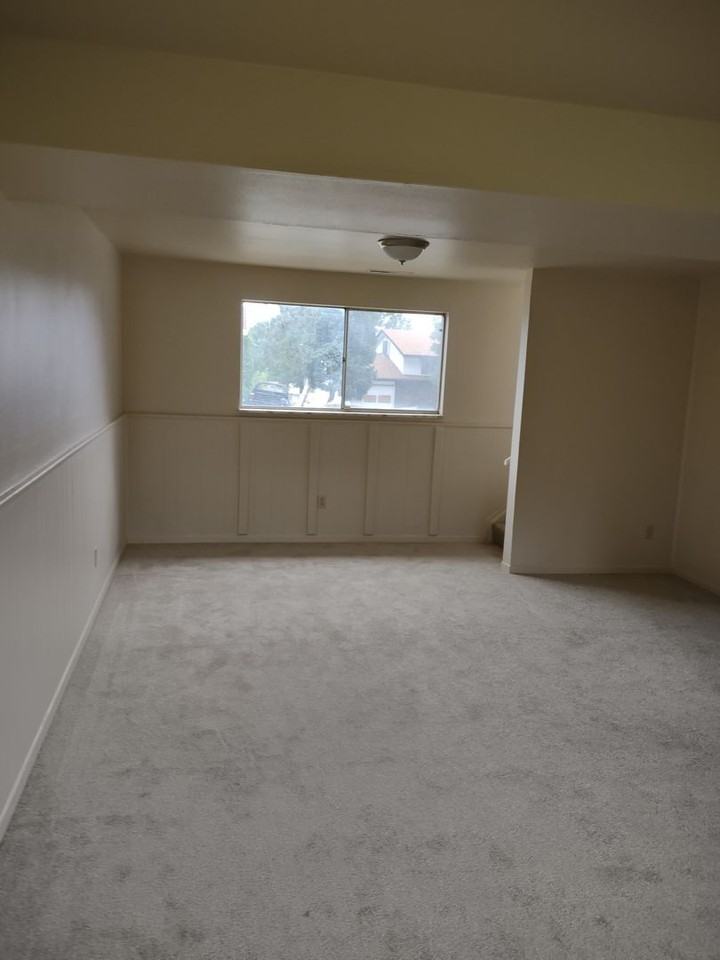 3639 Garland Ct - Photo 5 of 13