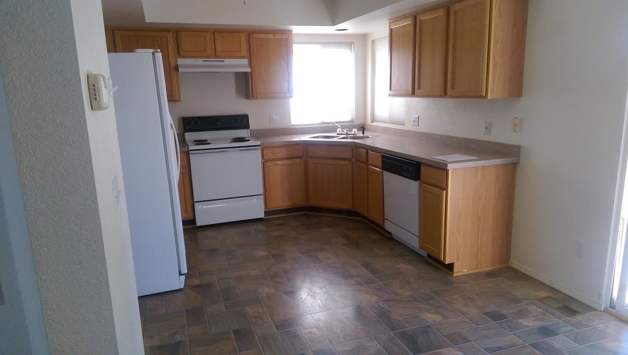 5907 Brennan Ave - Photo 4 of 9