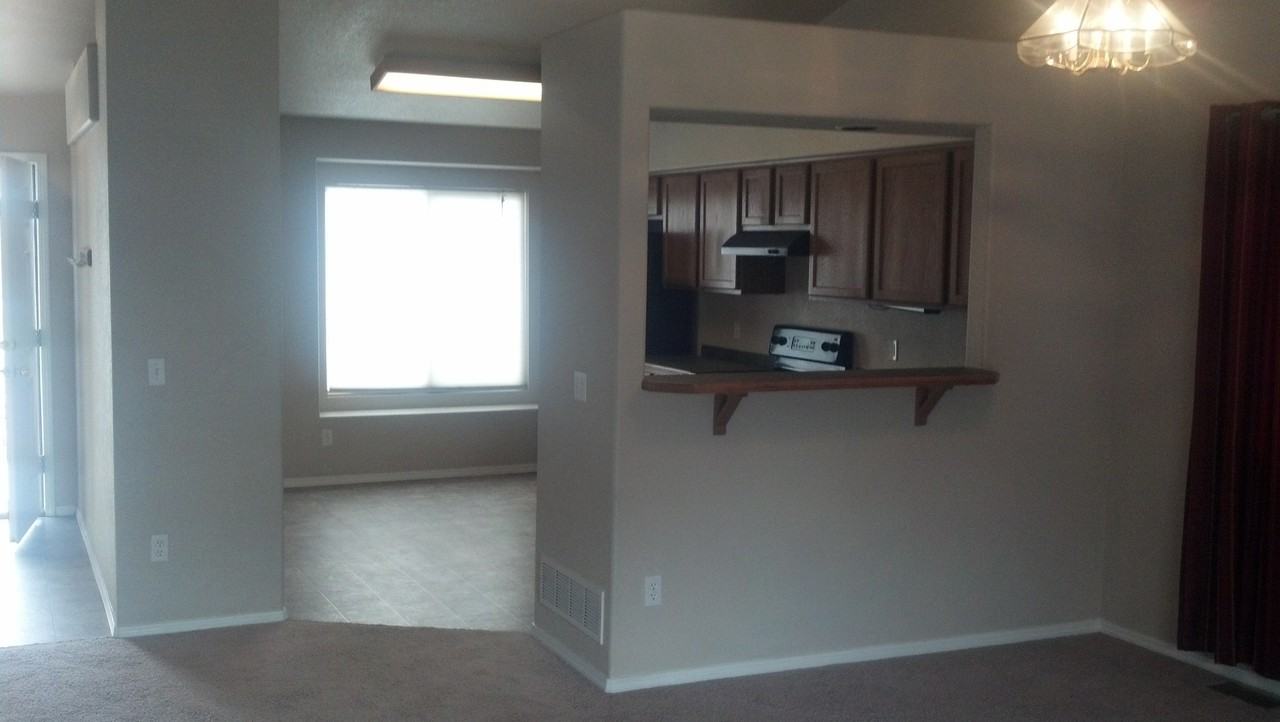 7432 Prythania Park Dr - Photo 3 of 14