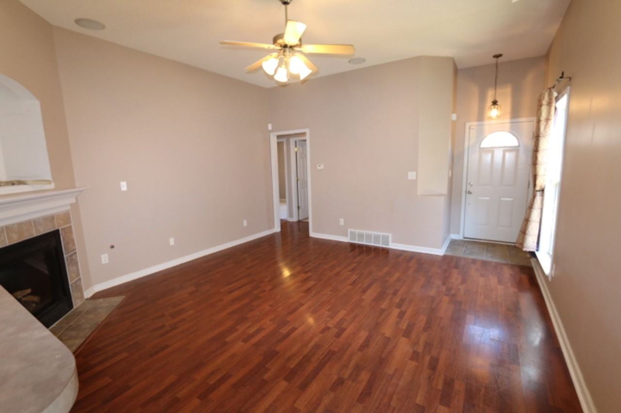 6955 Parkbrook Ln - Photo 2 of 17
