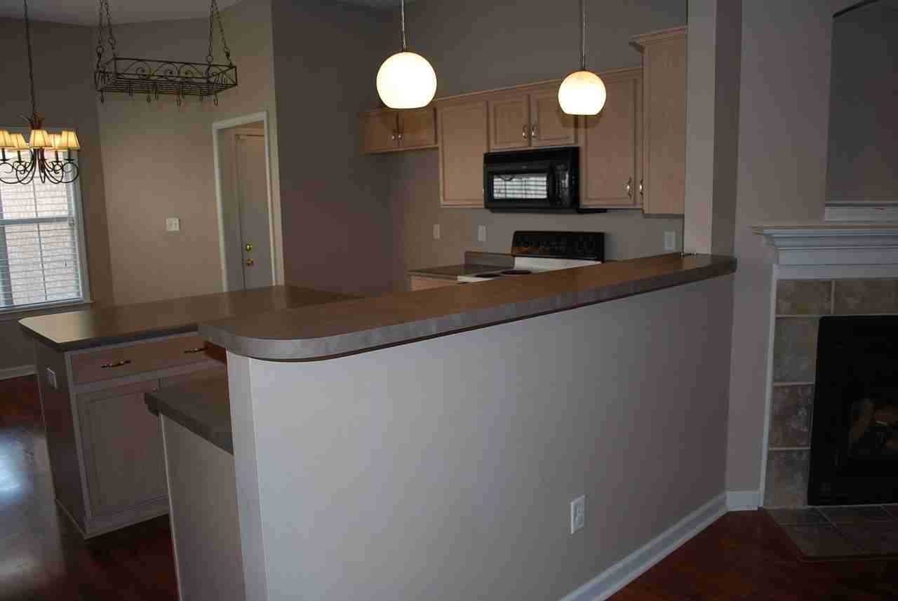 6955 Parkbrook Ln - Photo 4 of 17