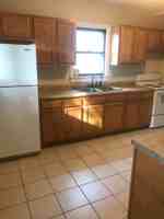 featured image of 253 Queen Ave N
