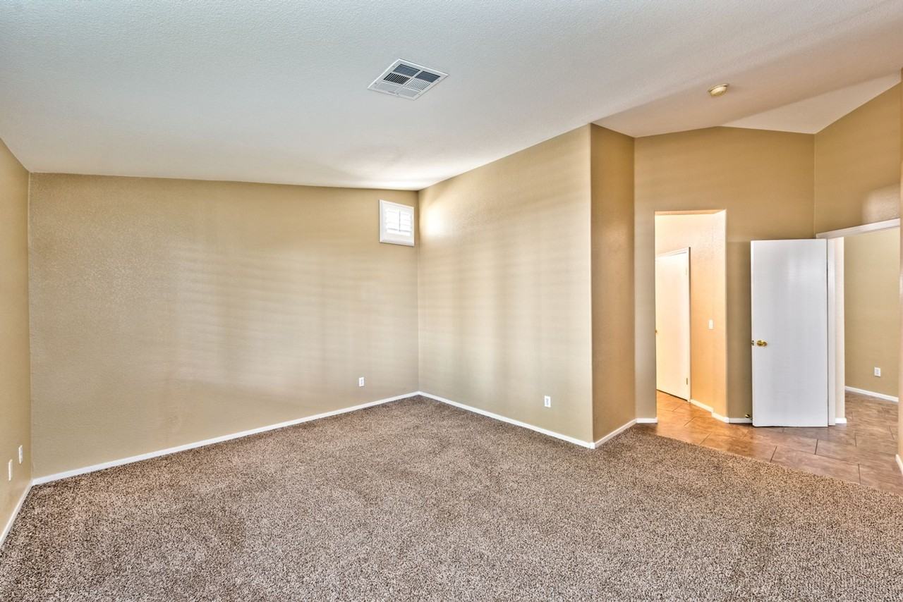 426 River Glider Ave - Photo 6 of 17