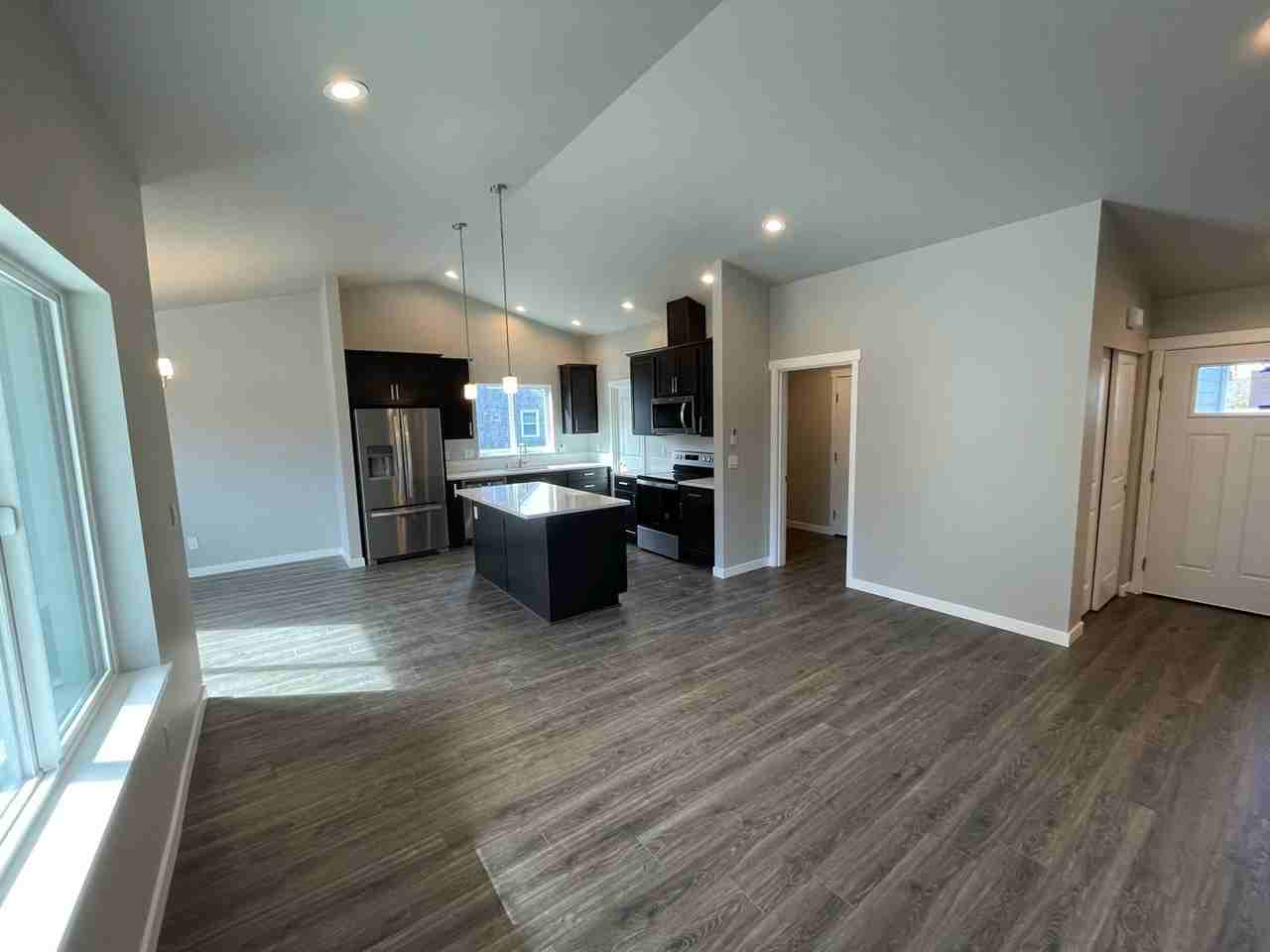 2707 Oakes Ave - Photo 6 of 25